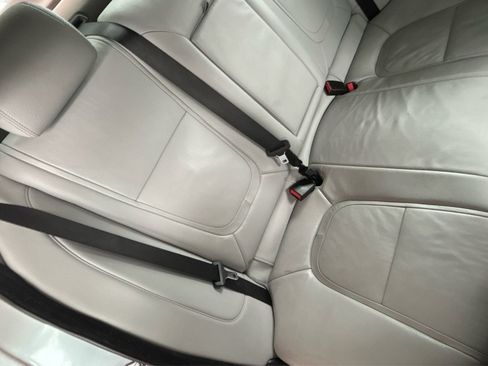 Used 2013 Jaguar XF 3.0 image 18