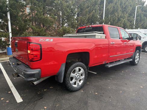 Used 2017 Chevrolet Silverado 2500 LTZ w/ LTZ Plus Package image 10