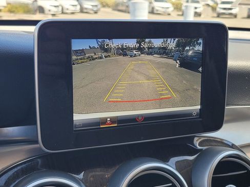 Used 2019 Mercedes-Benz GLC 300 4MATIC image 17