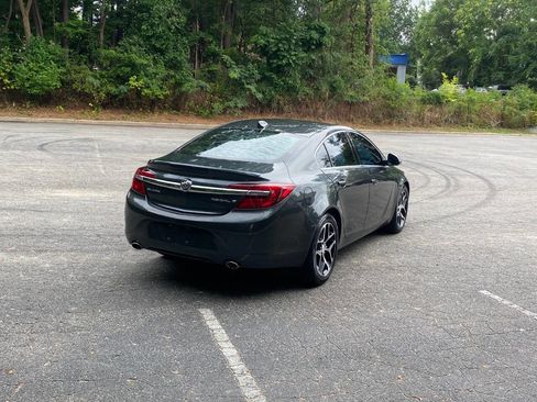 Used 2017 Buick Regal Sport Touring FWD image 5