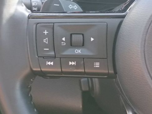 Used 2023 Nissan Pathfinder Platinum FWD image 26