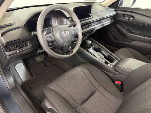 Certified 2023 Honda Accord LX image 3