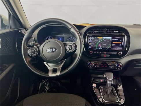 Used 2020 Kia Soul EX image 20