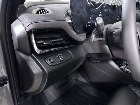 New 2026 Buick Envista Sport Touring w/ Convenience I Package image 18