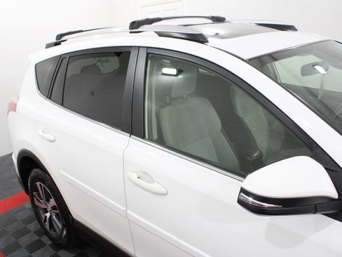 Used 2016 Toyota RAV4 XLE w/ Convenience Package AWD/4WD image 8