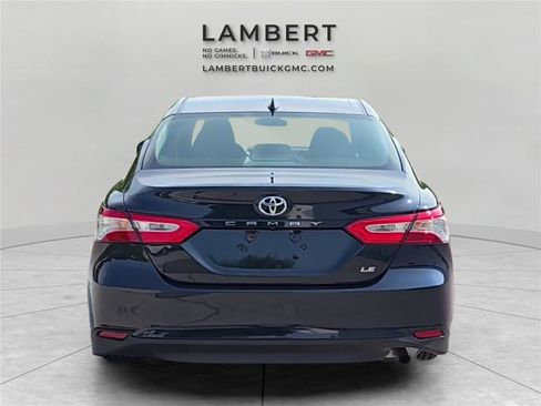 Used 2020 Toyota Camry LE FWD image 4