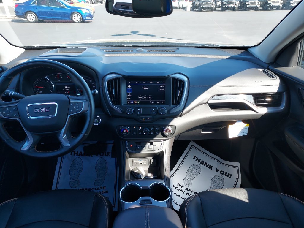 Used 2024 GMC Terrain AT4 w/ Tech Package AWD/4WD image 15