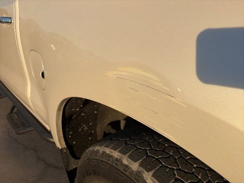 Used 2022 Chevrolet Silverado 1500 High Country w/ Technology Package image 11