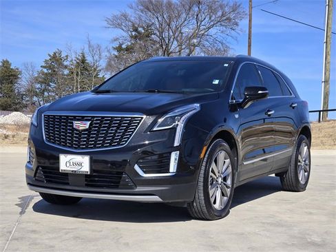 Used 2025 Cadillac XT5 Premium Luxury w/ Technology Package image 4