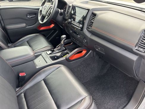 Used 2023 Nissan Frontier Pro-X w/ Pro-X Premium Package image 11