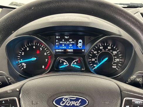 Used 2019 Ford Escape S image 19