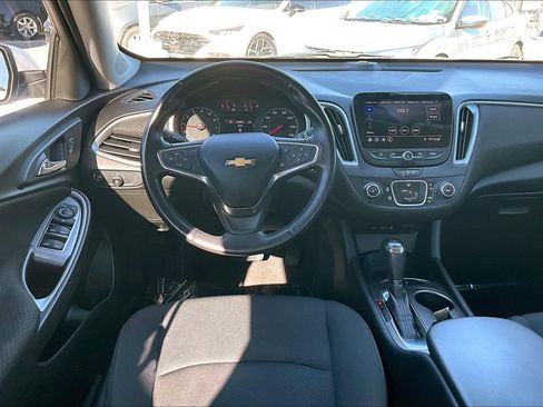 Used 2020 Chevrolet Malibu RS w/ LPO, Convenience Package 2 image 7