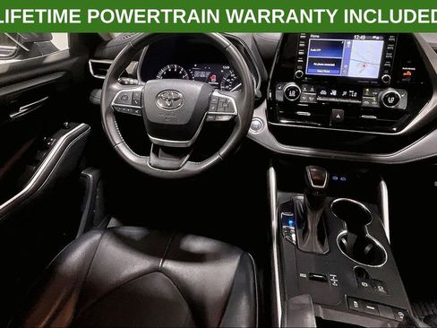 Used 2022 Toyota Highlander XLE image 7