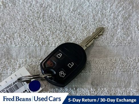 Used 2018 Ford Taurus SE FWD image 27