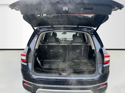 Used 2025 Honda Pilot EX-L image 26