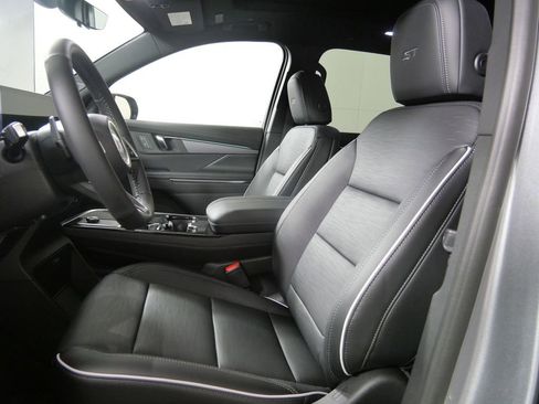 New 2026 Buick Enclave Sport Touring w/ Power Package image 13