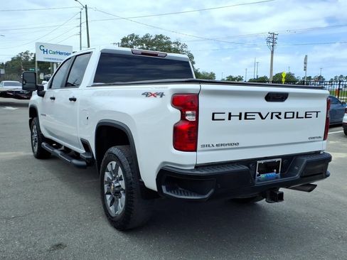 Used 2024 Chevrolet Silverado 2500 Custom w/ Custom Value Package AWD/4WD image 5