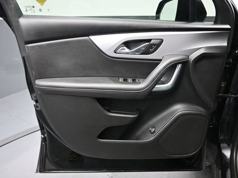 Used 2022 Chevrolet Blazer LT image 9