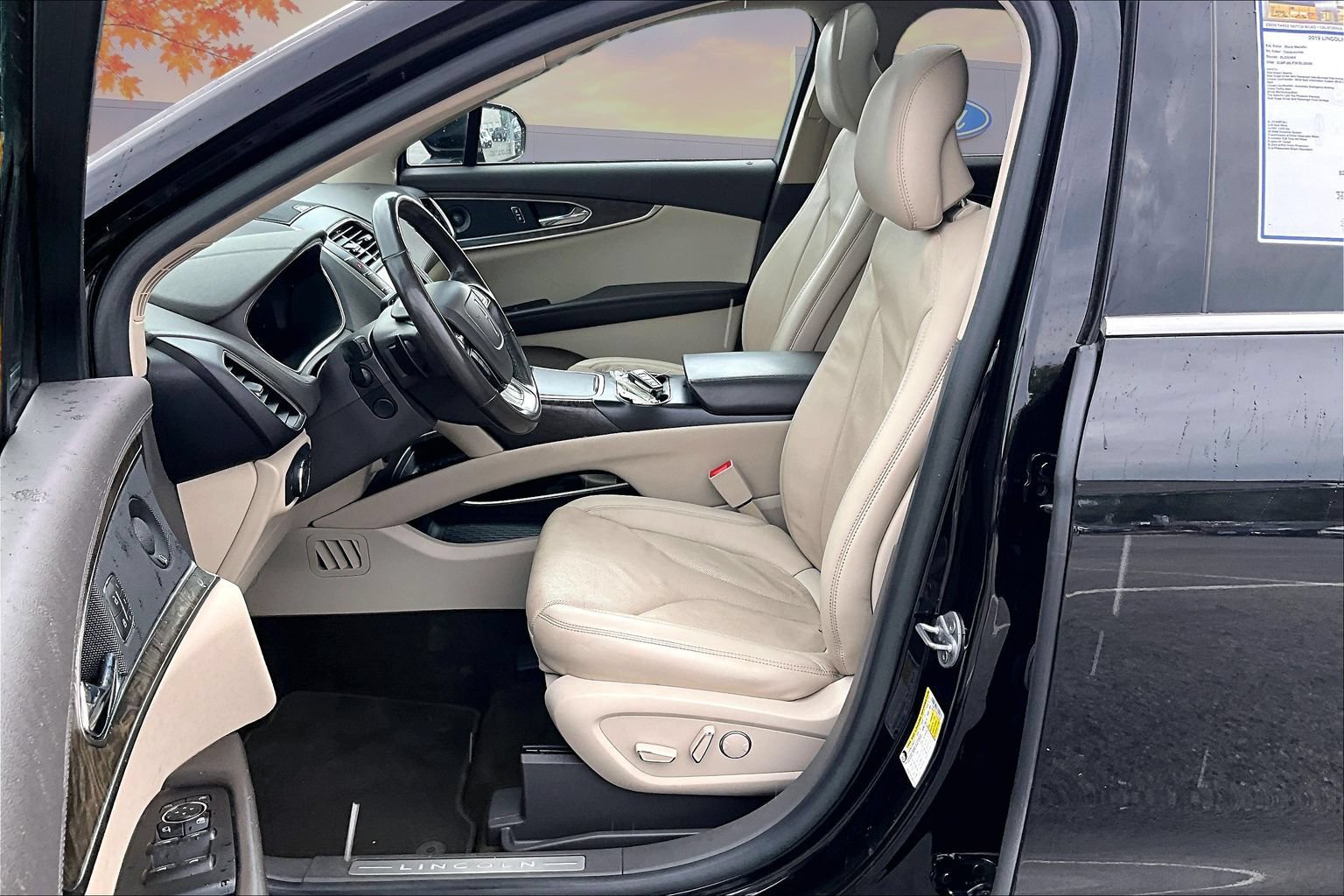 Used 2019 Lincoln Nautilus Reserve AWD/4WD image 21