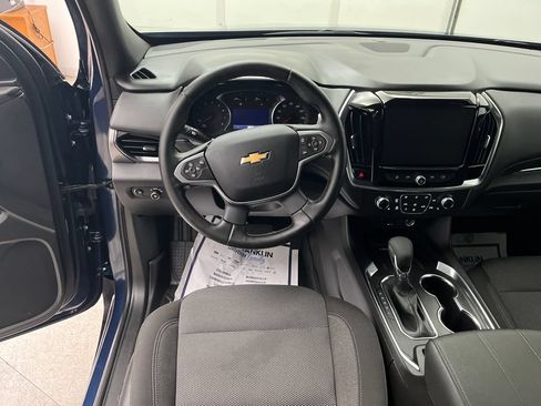 Used 2023 Chevrolet Traverse LT FWD image 15