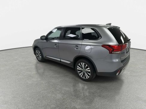 Used 2020 Mitsubishi Outlander SE AWD/4WD image 6