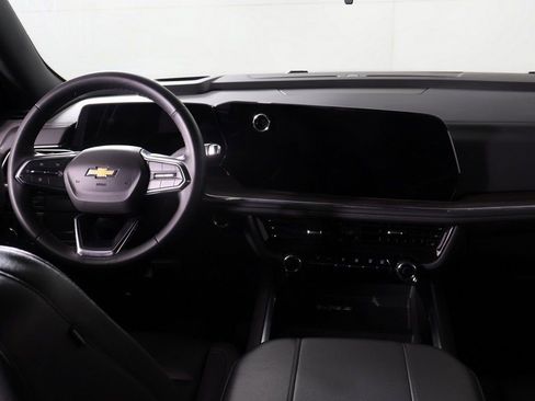 Used 2025 Chevrolet Tahoe LT AWD/4WD image 36