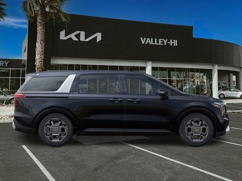New 2026 Kia Carnival EX image 8