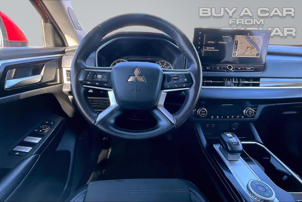 Used 2025 Mitsubishi Outlander AWD image 5