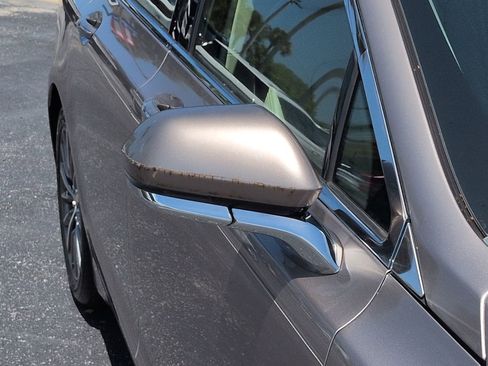 Used 2019 Lincoln MKZ Reserve FWD image 12