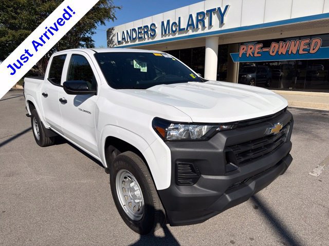 Used 2024 Chevrolet Colorado W/T w/ Safety Package RWD image 1