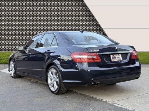 Used 2012 Mercedes-Benz E 350 4MATIC Sedan image 9