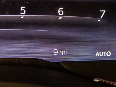 New 2026 RAM 1500 Laramie AWD/4WD image 40