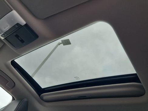 New 2025 Nissan Altima 2.5 SR image 12