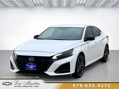 Used 2024 Nissan Altima 2.5 SR
