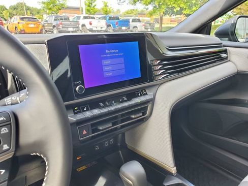 Used 2026 Toyota Camry SE FWD image 24