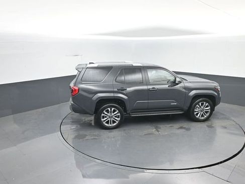 Used 2025 Toyota 4Runner Limited AWD/4WD image 31