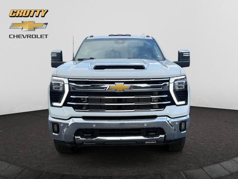 Used 2024 Chevrolet Silverado 2500 LTZ w/ LTZ Convenience Package AWD/4WD image 8