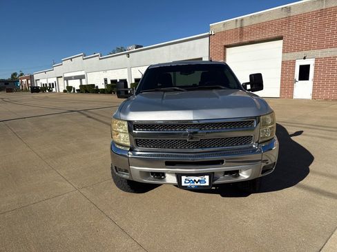 Used 2013 Chevrolet Silverado 1500 W/T RWD image 2