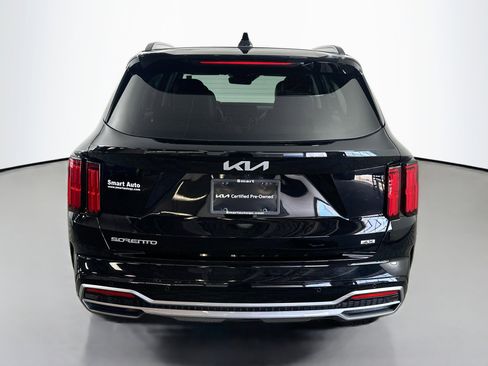 Certified 2023 Kia Sorento SX AWD/4WD image 6