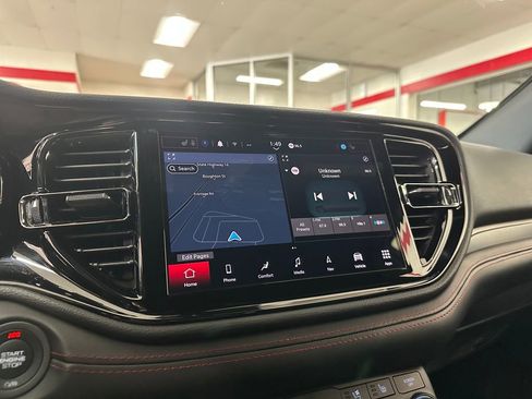 Certified 2025 Dodge Durango R/T AWD/4WD image 21