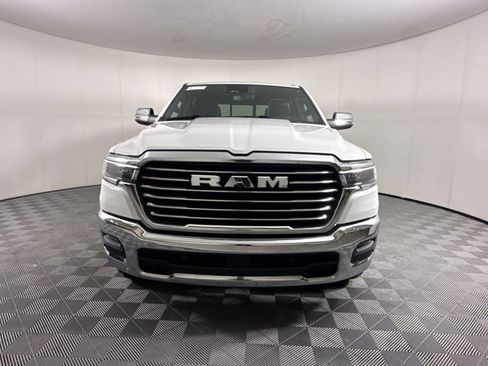 Used 2025 RAM 1500 Laramie AWD/4WD image 6