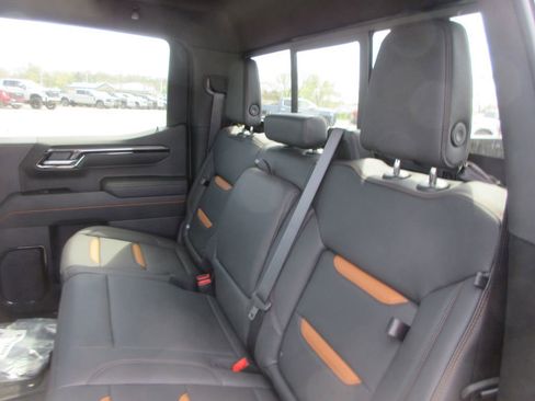 New 2026 GMC Sierra 1500 AT4 w/ AT4 Premium Package AWD/4WD image 14