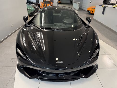 New 2026 McLaren 750S image 9