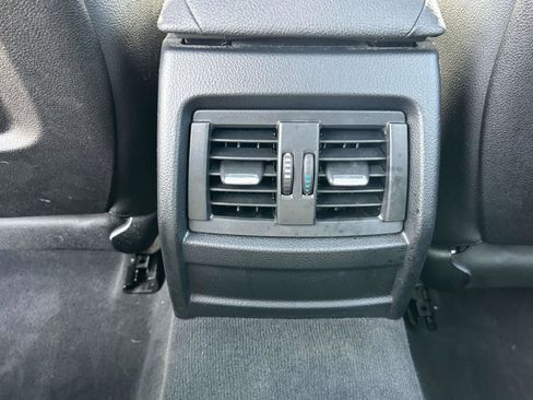 Used 2015 BMW 320i xDrive Sedan AWD/4WD image 16