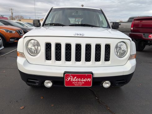 Used 2015 Jeep Patriot Latitude w/ Sun/Sound Group image 19