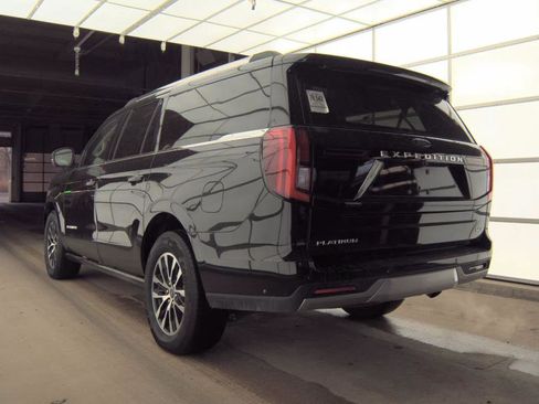 Used 2025 Ford Expedition Max Platinum image 3