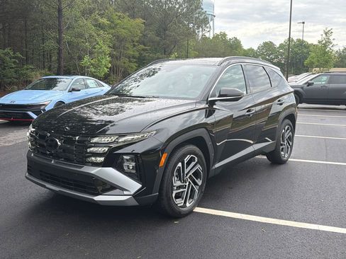 New 2026 Hyundai Tucson Limited FWD image 2