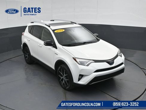 Used 2018 Toyota RAV4 SE AWD/4WD image 48