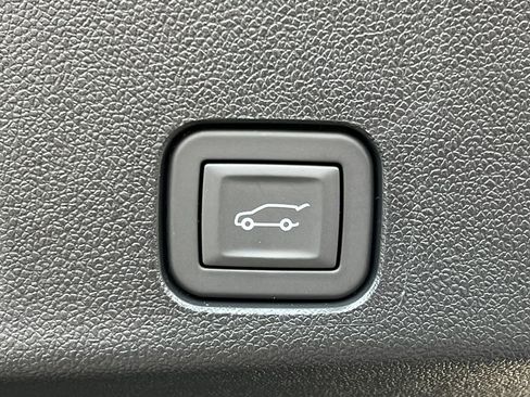 New 2026 Buick Enclave Avenir w/ Super Cruise Package AWD/4WD image 35