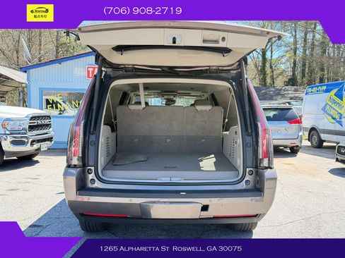 Used 2016 Cadillac Escalade ESV Premium RWD image 9